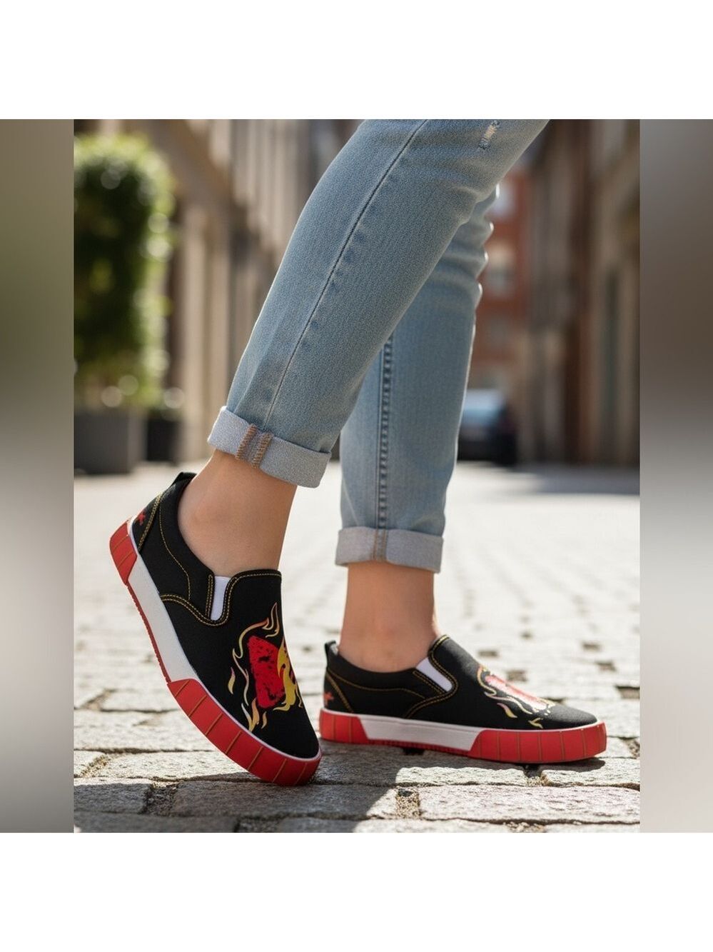 🔥🌶️Doritos Flamin’ Hot Slip-On Sneakers Men’s Size 10.5 Canvas Red & Black 🌶️🔥 - Picture 12 of 16